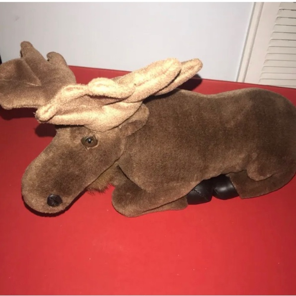 EXCLUSIVE VAUGHN 16” REALISTIC Kneeling Lying Moose Stuffed HTF Plush